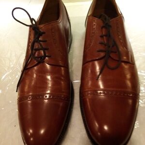 JOHNSTON & MURPHY SHOES
